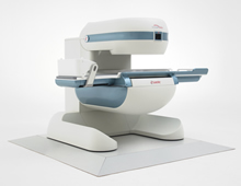 立位撮像機能搭載　最先端MRI
